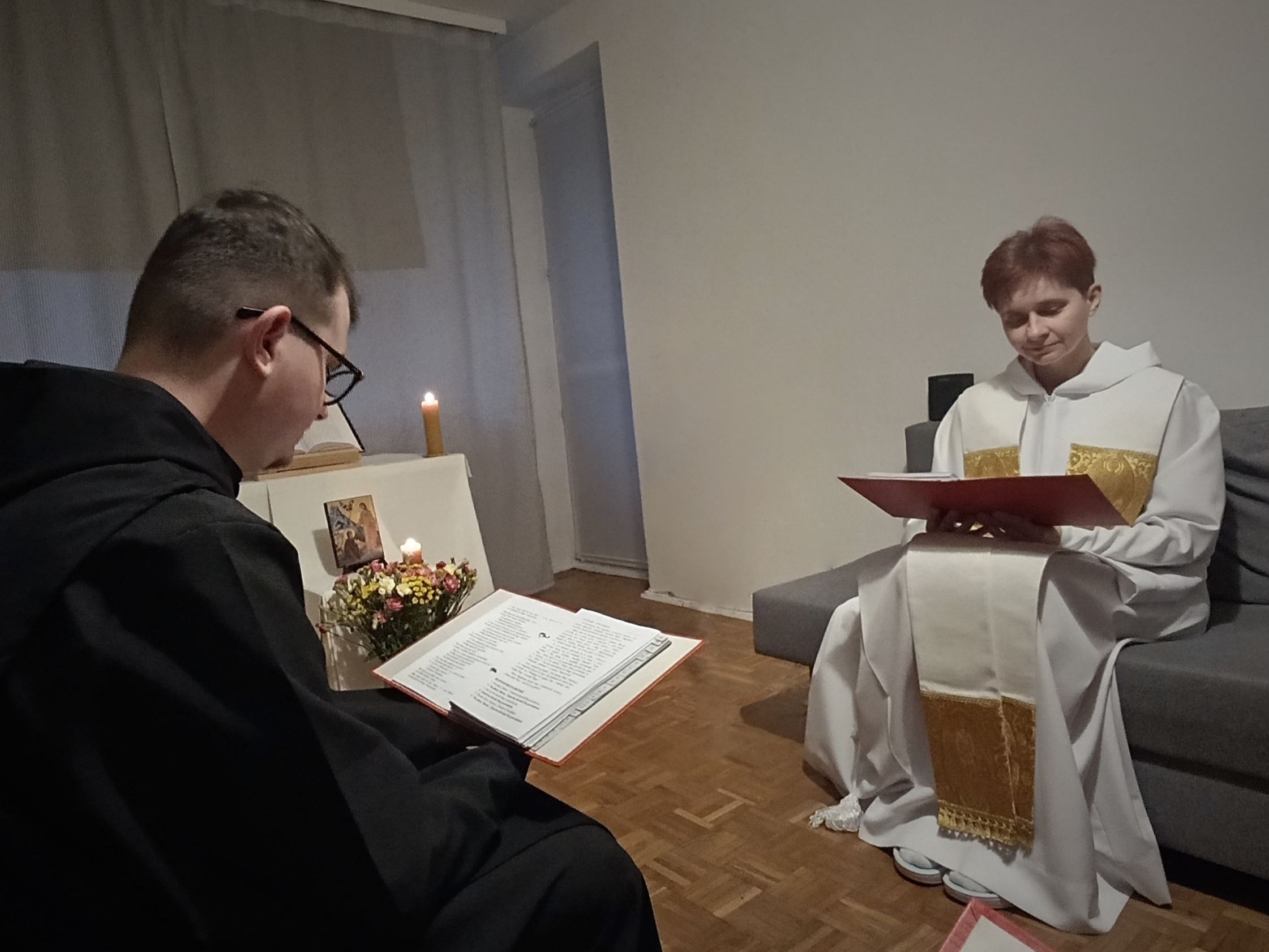 Obraz przedstawiający dialog i różnorodność