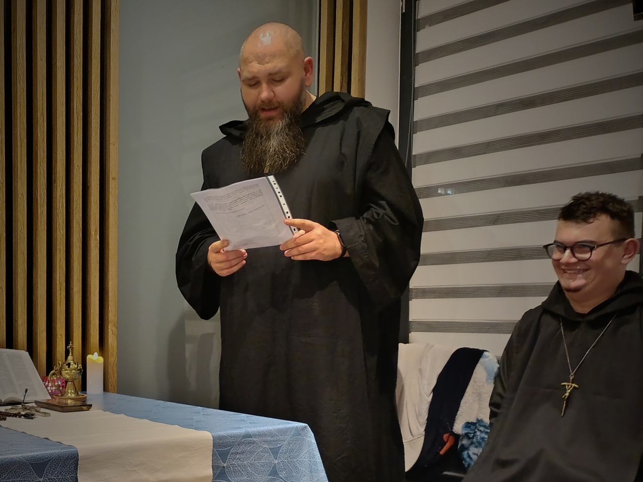 Obraz symbolizujący jedność i wspólną modlitwę